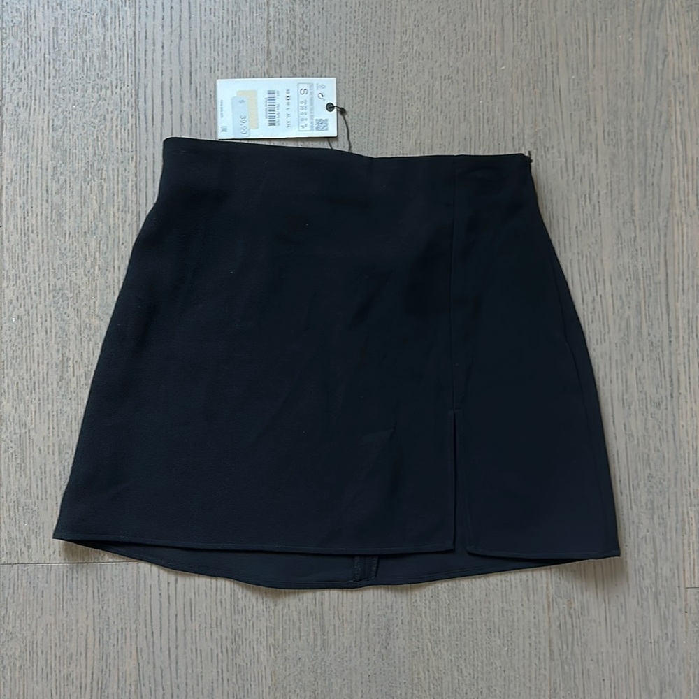 NWT Zara Skirt with Slit